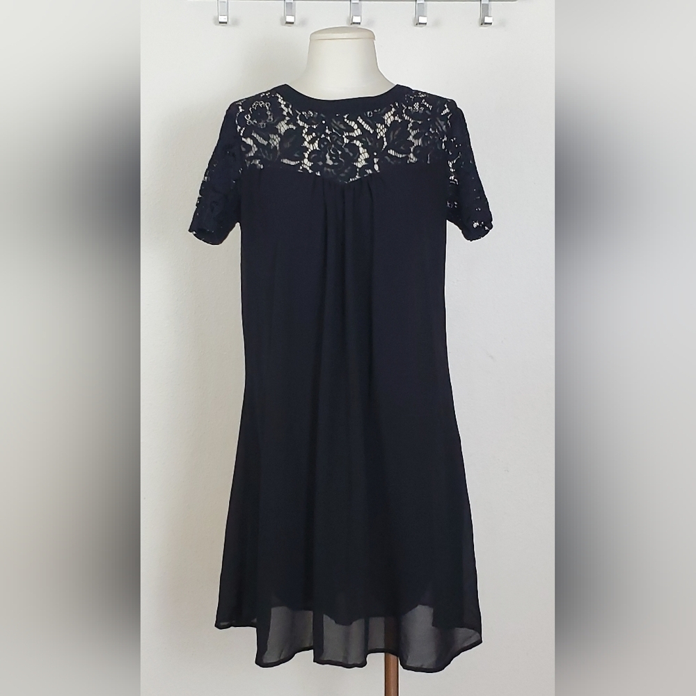 Elegant Black Lace Dress